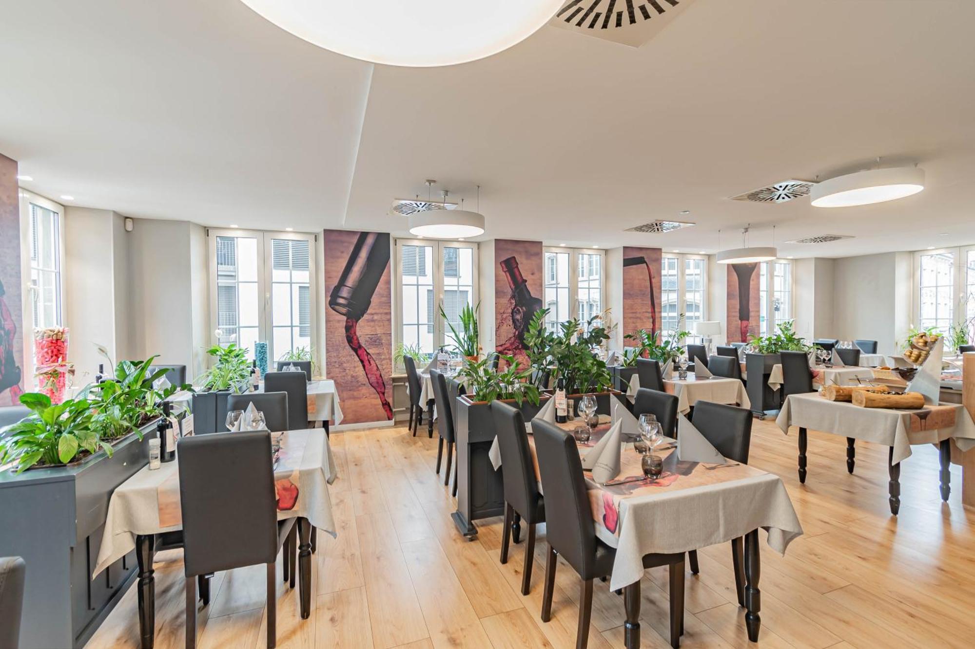 Hotel Herckmans Ettelbruck Bagian luar foto